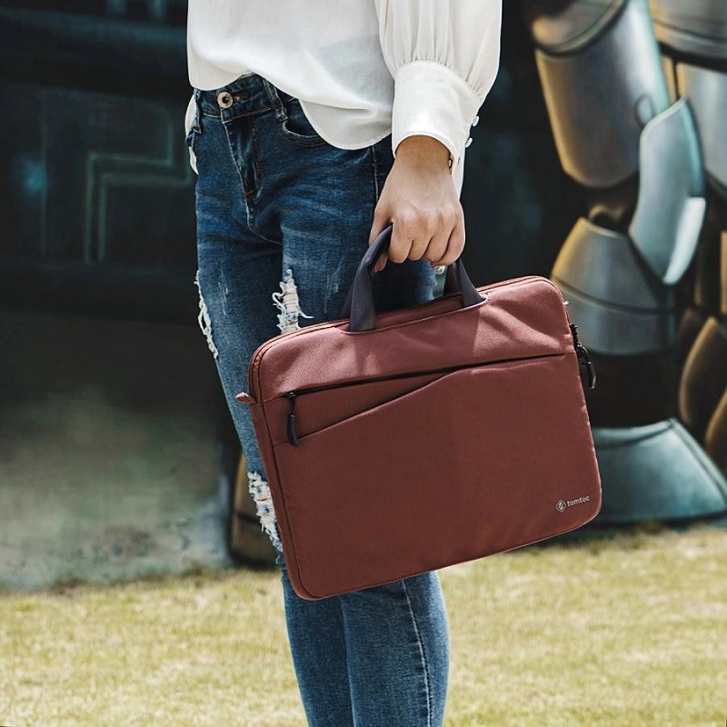 Top 6 túi đựng laptop nữ sành điệu có thể vừa đi làm vừa đi chơi 3