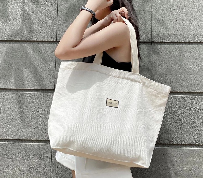 Túi tote vải canvas là gì? Hướng dẫn bảo quản túi đúng cách