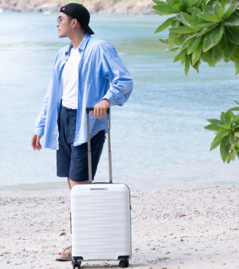 10 mẫu vali 20 inch siêu nhẹ, kéo êm và dễ mang theo 11