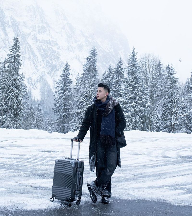 Top 10 mẫu vali chống nước tốt nhất cho mọi chuyến du lịch 2