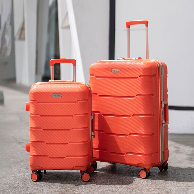 Top vali kéo Hà Nội cho bạn trải nghiệm di chuyển đường dài trọn vẹn 13