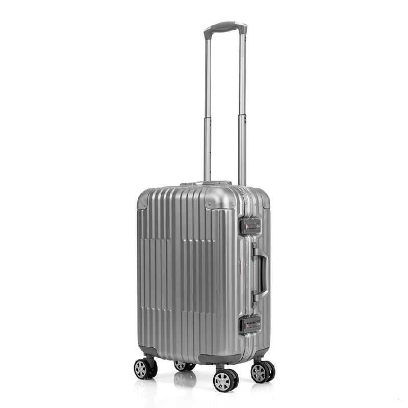 Vali kéo khóa sập là gì? Trải nghiệm thật với Pisani XR15 2
