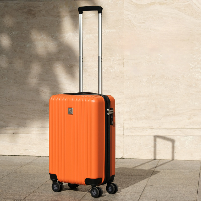 Top vali kéo màu cam rực rỡ cho mùa hè rực cháy 3