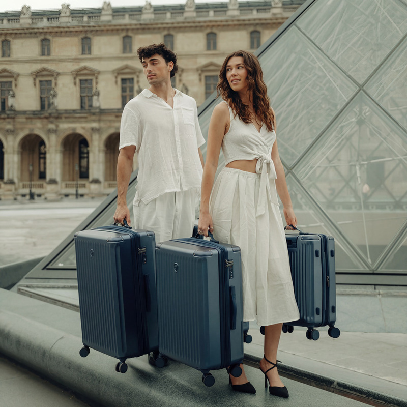 Vali kéo nhựa dẻo cao cấp: Sự lựa chọn hoàn hảo cho mọi hành trình 7