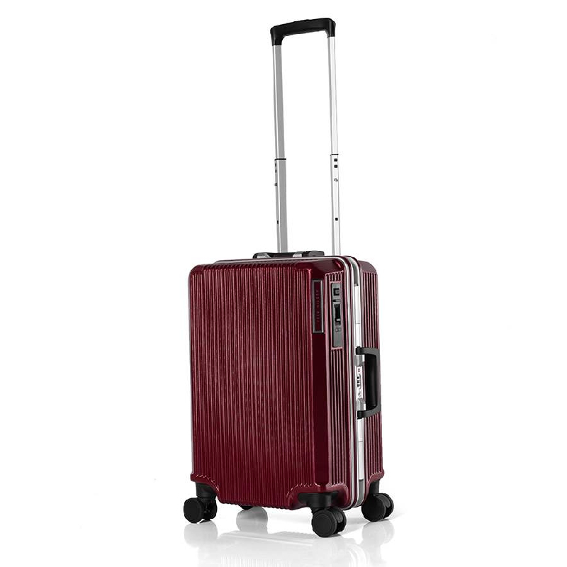 Điểm danh 5 mẫu vali màu đỏ nổi bật, thu hút mọi ánh nhìn 4