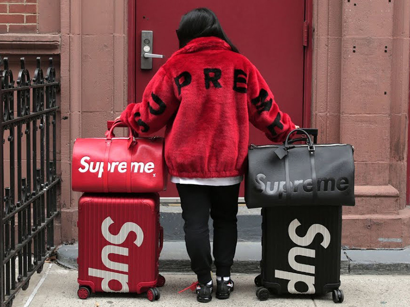 Vali cheap supreme rimowa