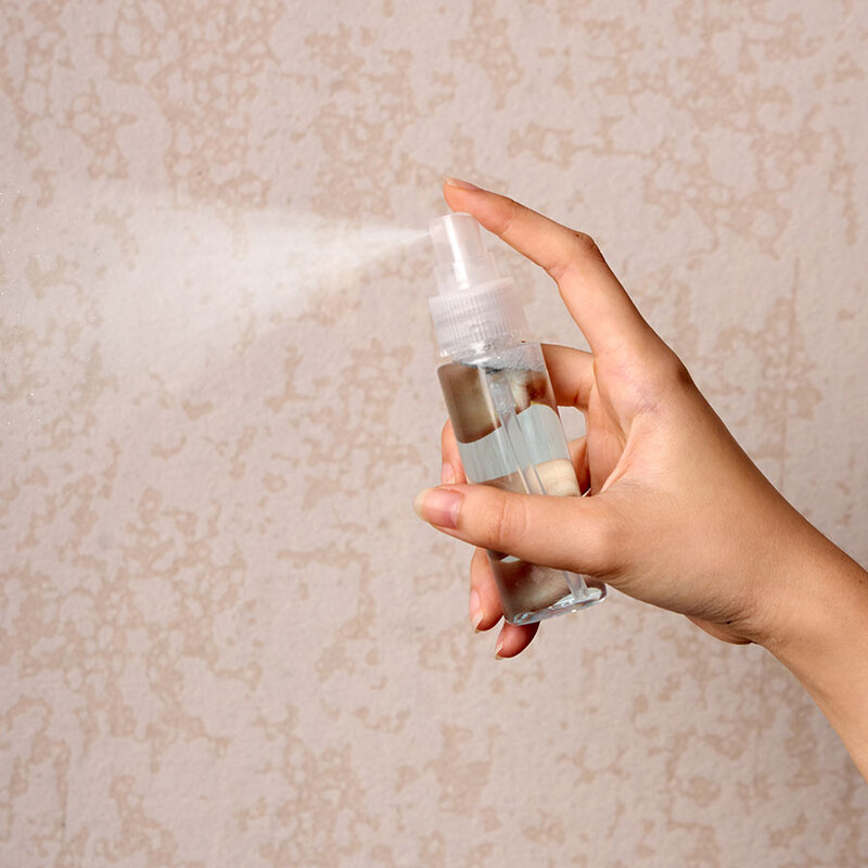 Xịt khoáng có được mang lên máy bay không và những lưu ý vàng cho hành lý 2