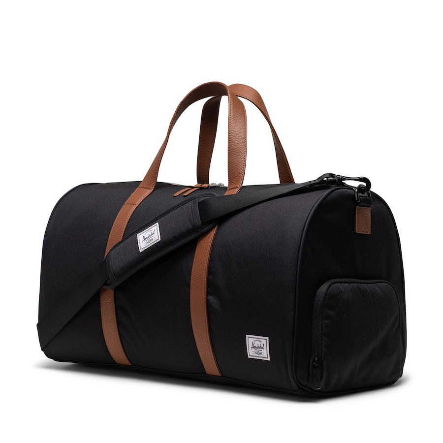Túi trống Herschel Novel TM Duffle Standard M Black