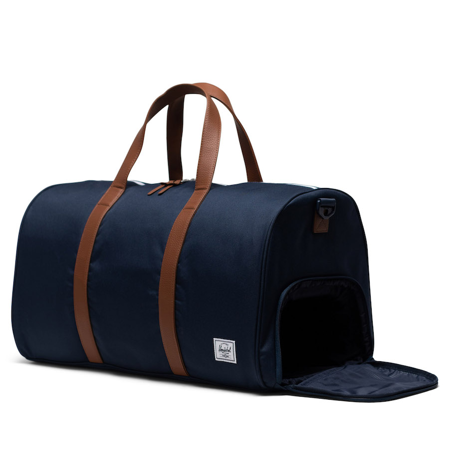 Túi Xách Herschel Novel TM Duffle Standard M Navy 4