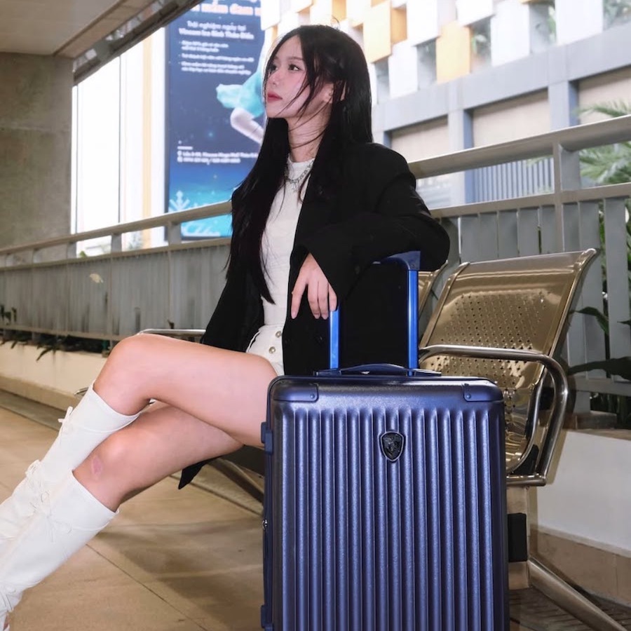 Vali kéo nhựa dẻo Heys Luxe_28 L Gunmetal
